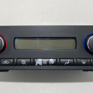 2005-2013 Chevrolet Corvette C6 Automatic Climate Control / *Cosmetic Wear* / 15858813 / C6015