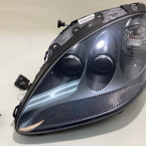 2005-2013 Chevrolet Corvette C6 Driver Side Xenon HID Headlight *DAMAGE* / C6014